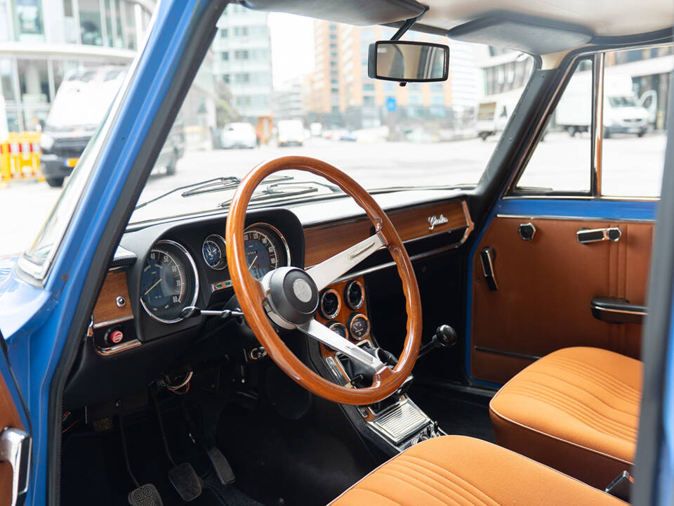 Bild 28/58 von Alfa Romeo Giulia Nuova Super 1600 (1977)