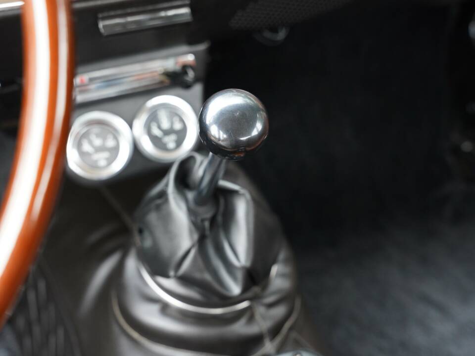 Bild 19/50 von Alfa Romeo Giulia 1300 TI (1972)