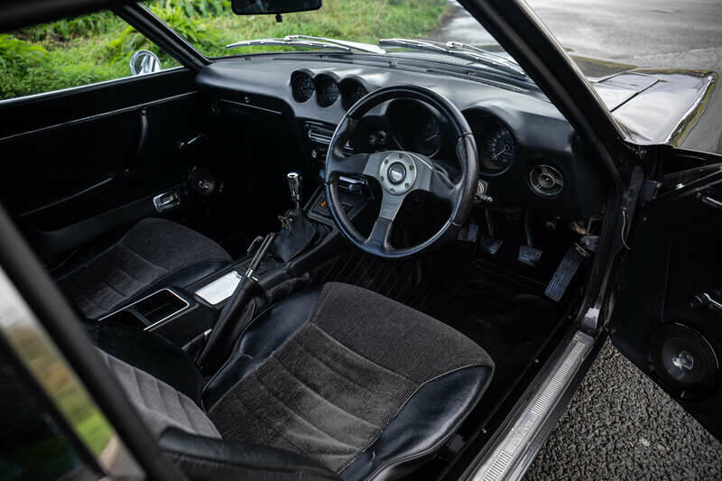 Image 2/29 of Datsun 240 Z (1972)