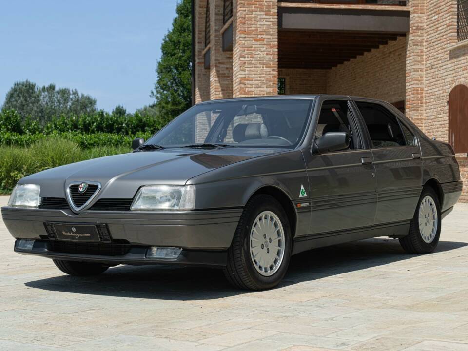 Image 1/50 de Alfa Romeo 164 2.0 (1991)