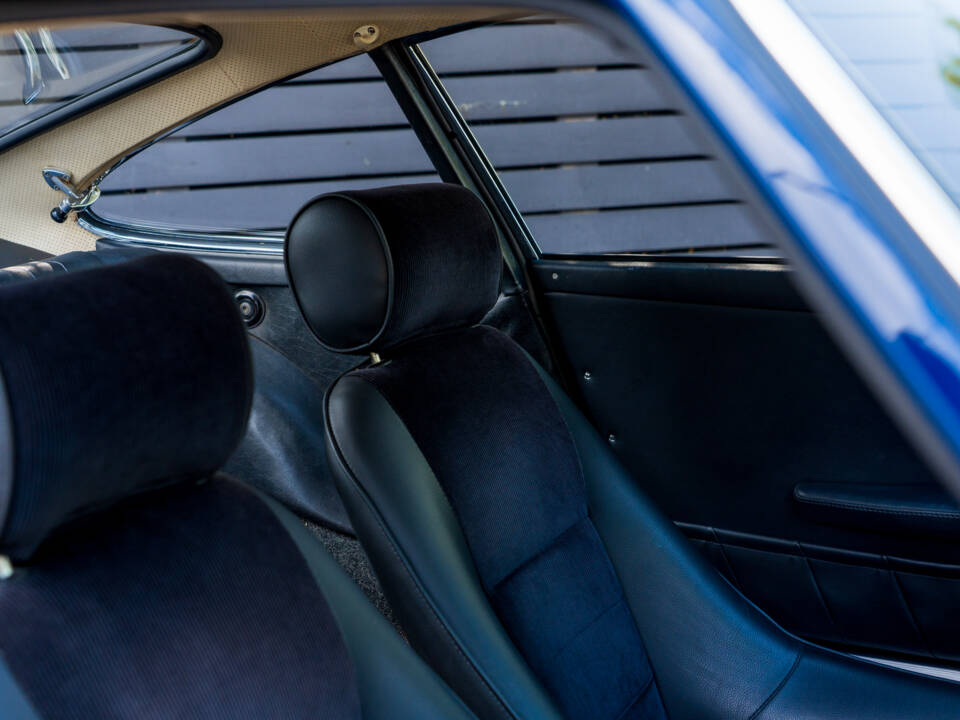Image 24/42 of Porsche 912 (1967)