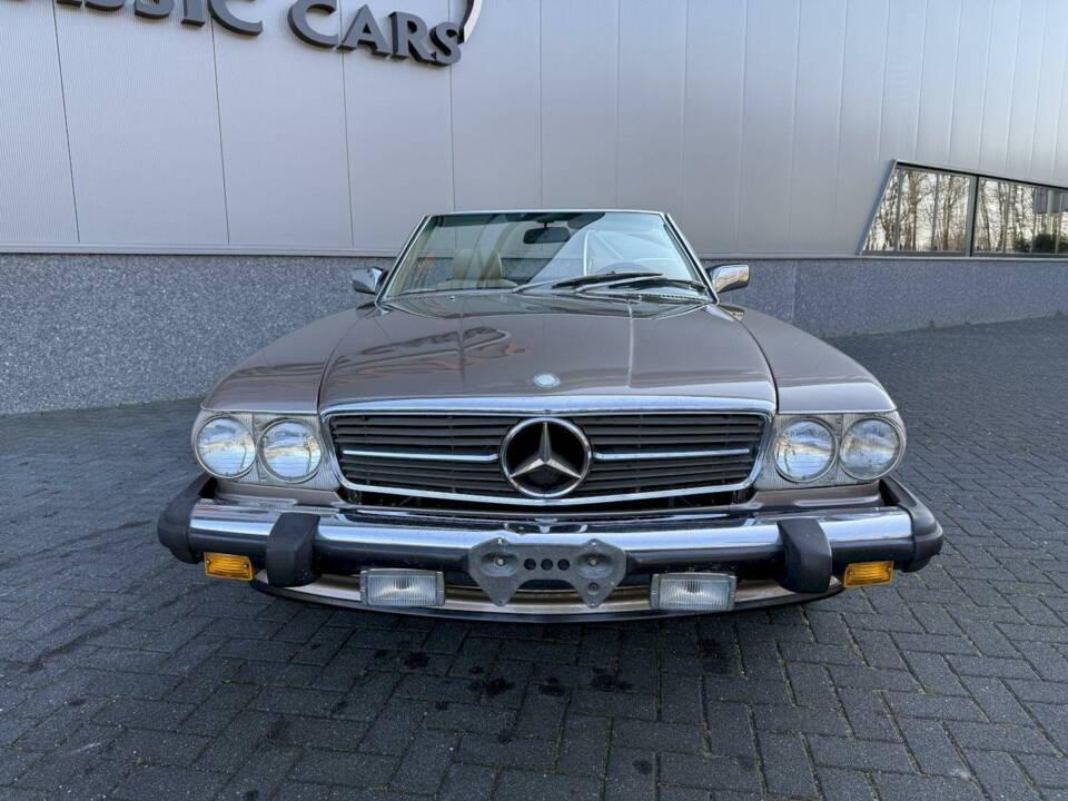 Image 9/36 of Mercedes-Benz 560 SL (1988)