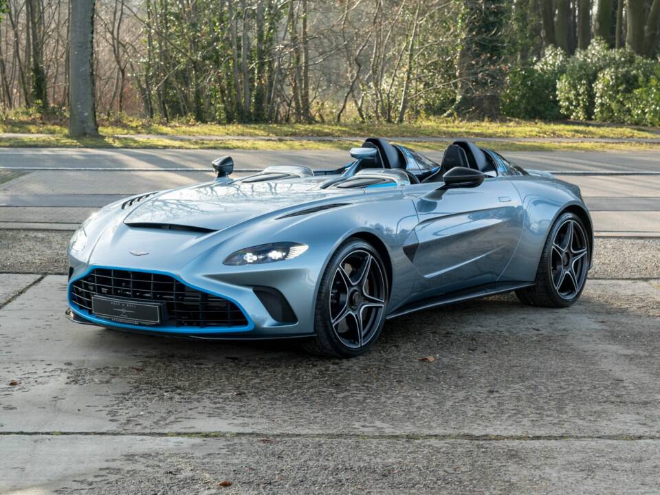 Bild 3/35 von Aston Martin V12 Speedster (2021)