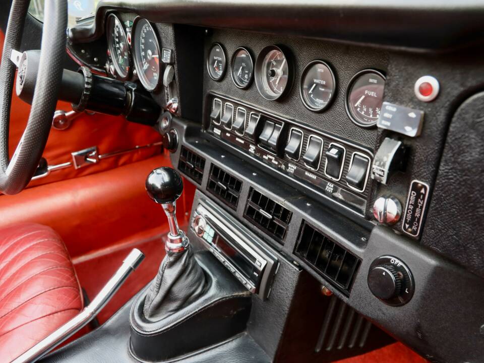Afbeelding 32/50 van Jaguar E-Type V12 (1974)