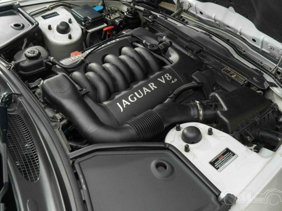 Bild 19/19 von Jaguar XK8 4.0 (2000)