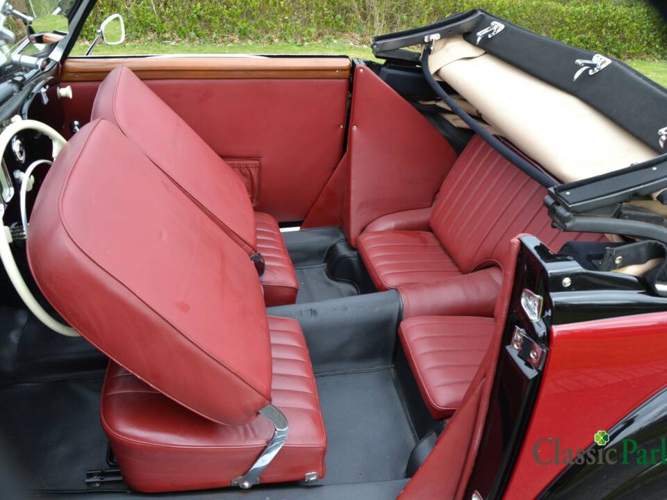 Bild 25/50 von BMW 327 (1949)