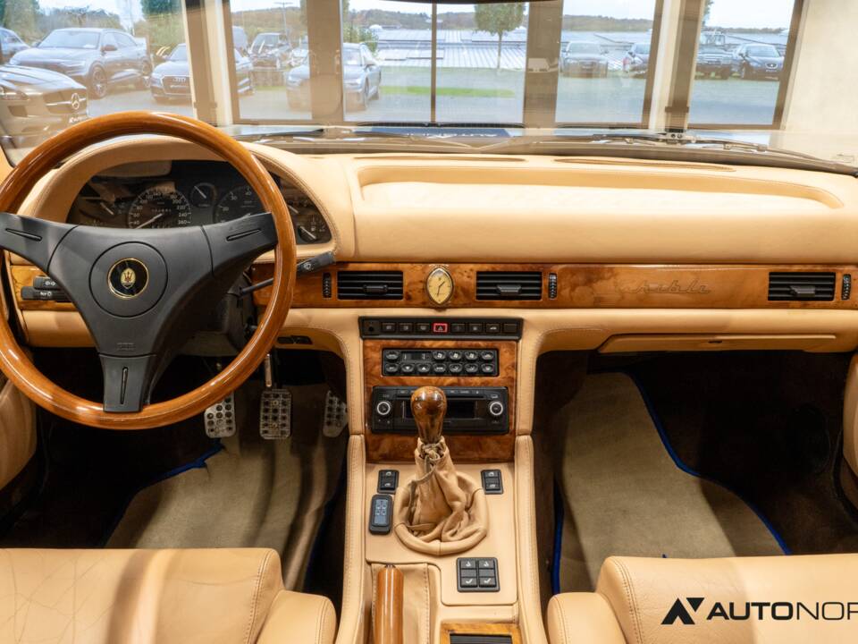 Bild 38/47 von Maserati Ghibli 2.8 (1997)