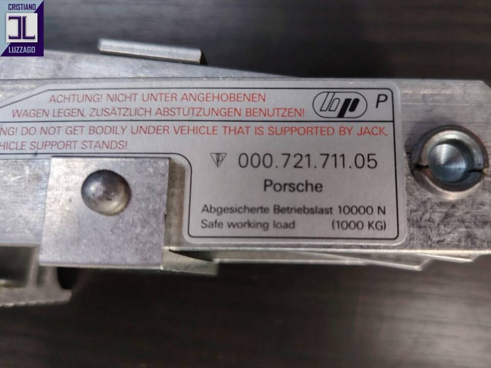 Bild 72/93 von Porsche 911 Carrera 4 (1998)