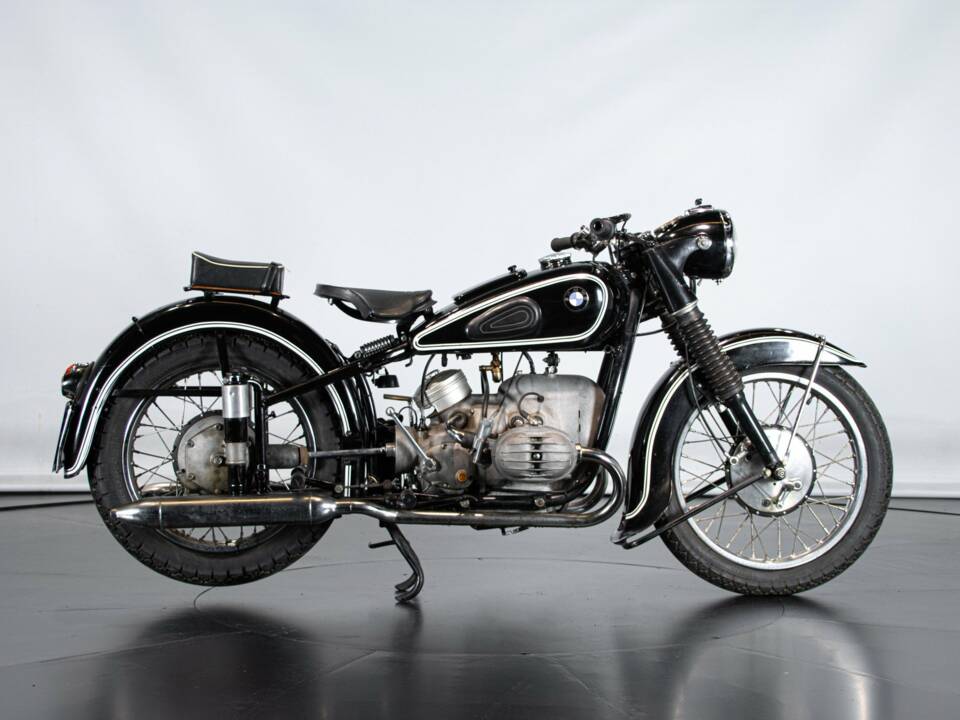 Image 5/50 de BMW R 51 (1954)