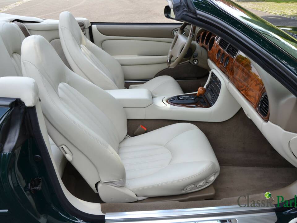 Imagen 34/50 de Jaguar XK8 4.0 (1998)