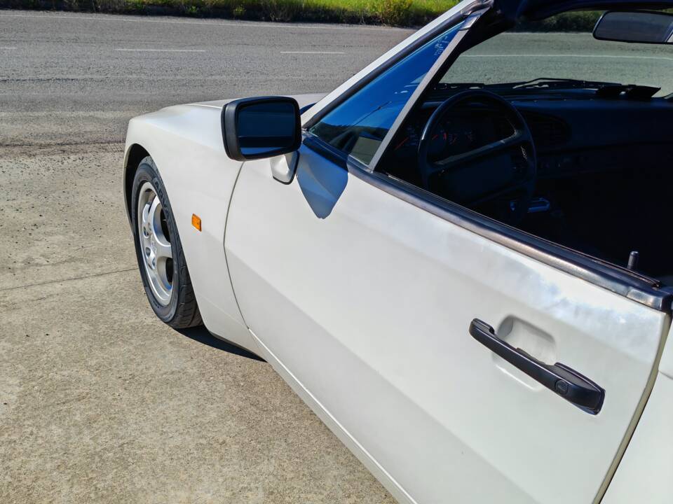 Immagine 23/49 di Porsche 944 S2 (1991)