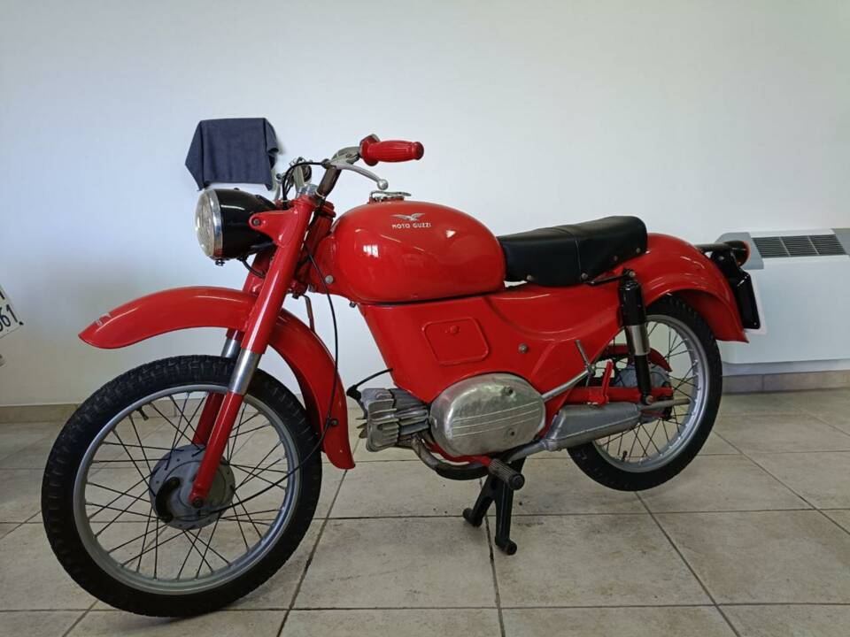 Immagine 6/22 di Moto Guzzi Zigolo 110 (1961)