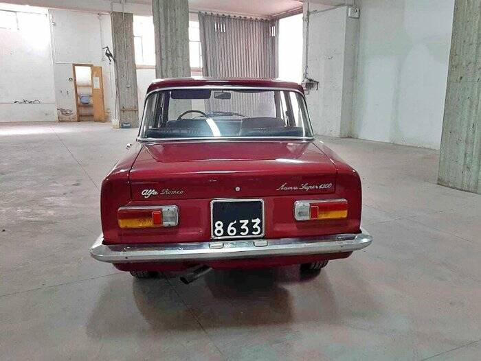 Image 6/7 de Alfa Romeo Giulia Nuova Super 1300 (1975)