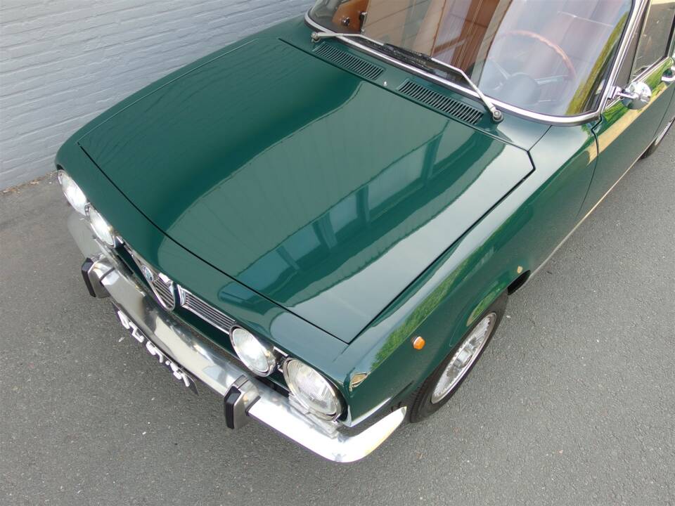 Image 12/99 of Alfa Romeo 1750 Berlina (1970)