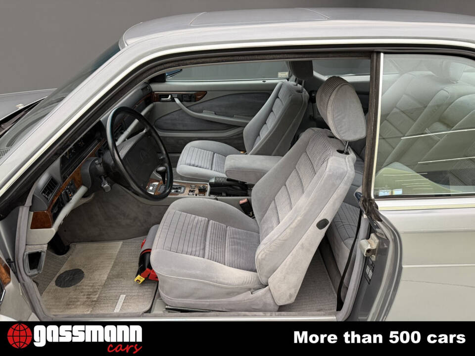 Bild 9/15 von Mercedes-Benz 560 SEC (1990)