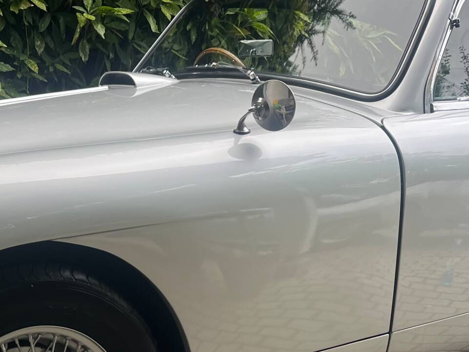 Immagine 4/11 di Aston Martin DB 2/4 Mk I (1954)