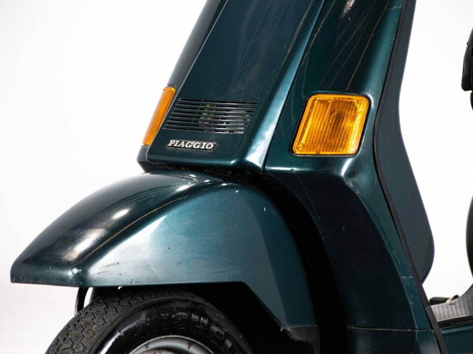 Bild 21/50 von Piaggio Vespa Cosa 150 (1990)