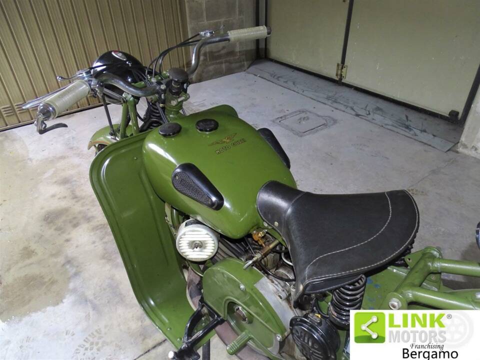 Image 5/10 of Moto Guzzi DUMMY (1981)