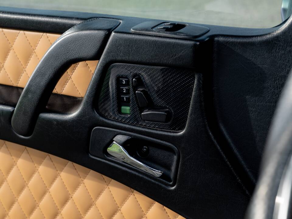 Immagine 58/59 di Mercedes-Benz G 500 (SWB) (2007)