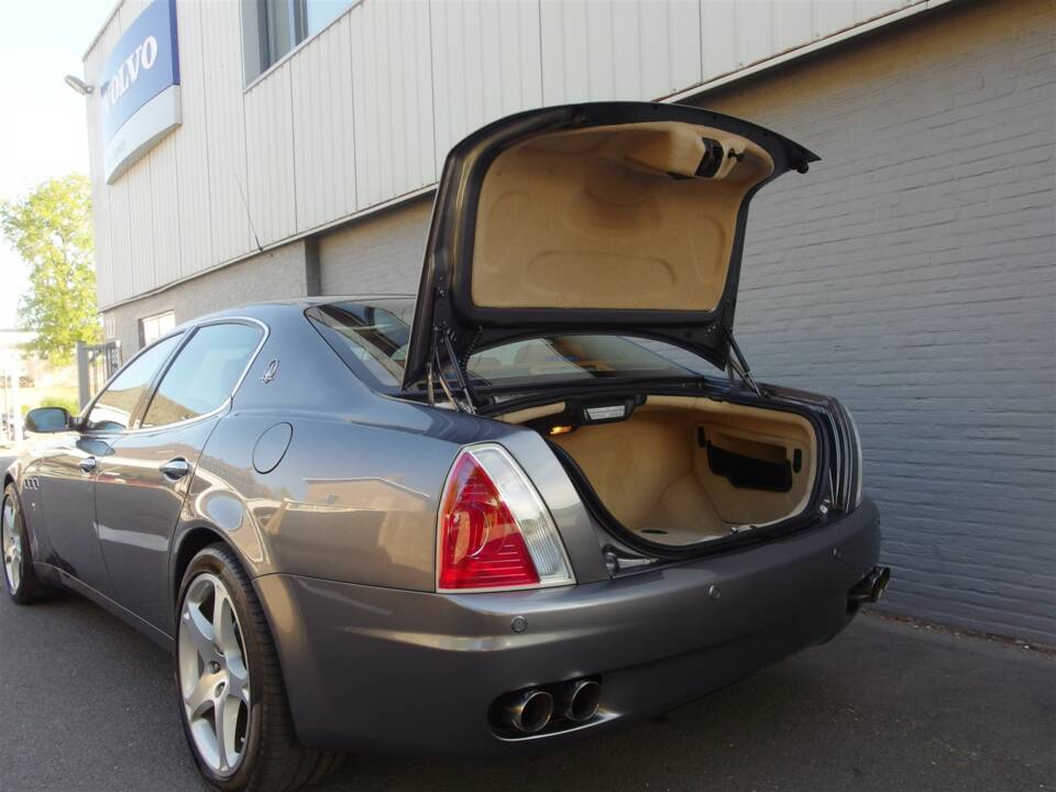 Image 76/99 of Maserati Quattroporte 4.2 (2007)