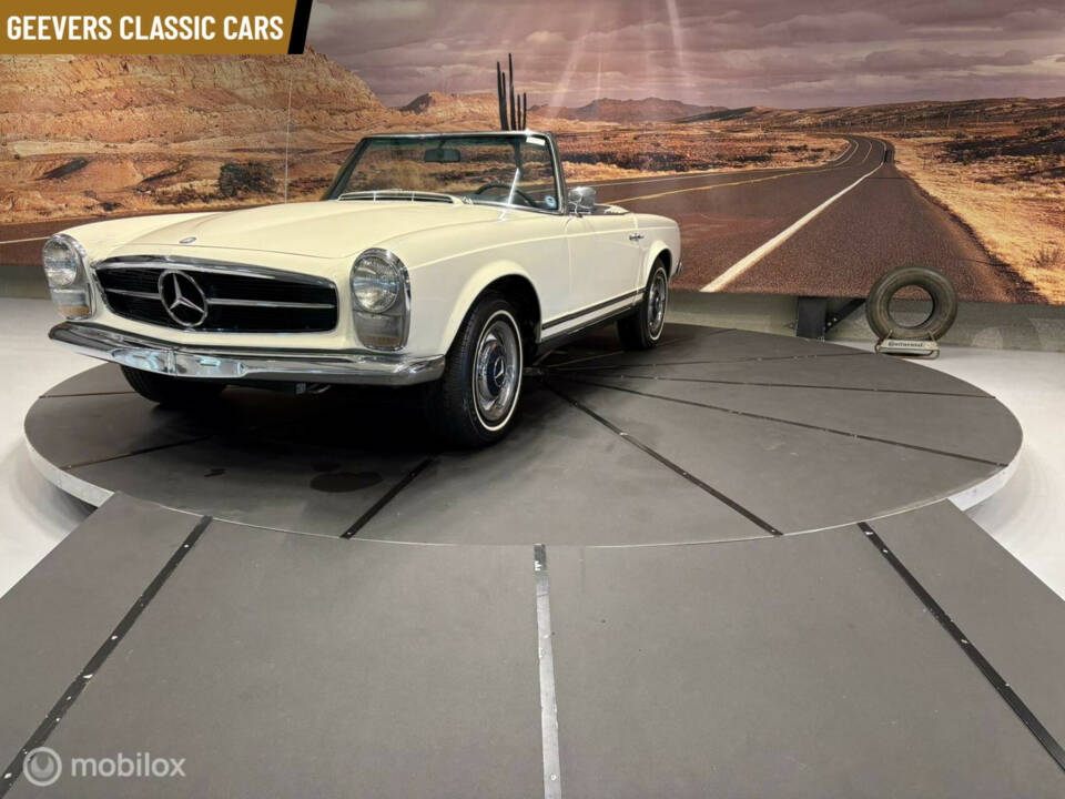 Immagine 3/50 di Mercedes-Benz 230 SL (1965)