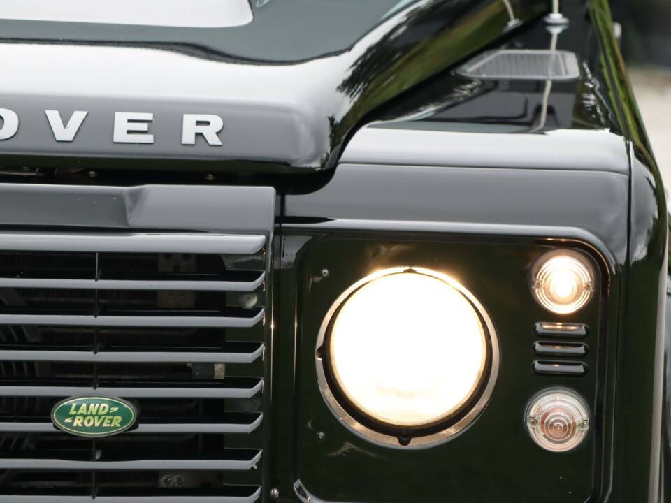 Bild 28/50 von Land Rover Defender 130 Double Cab (2007)