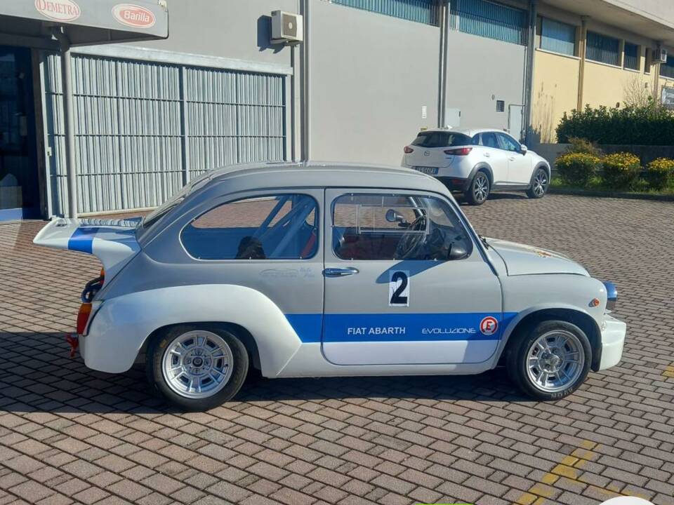 Afbeelding 2/10 van Abarth Fiat 850 TC (1968)