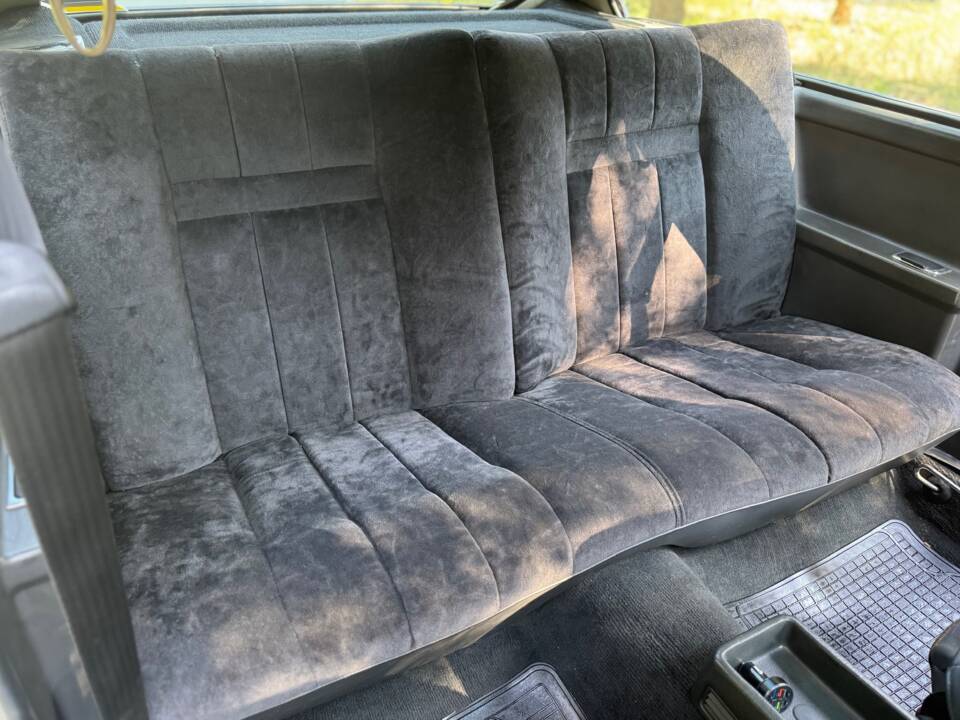 Bild 30/41 von Opel Monza 3,0 E (1983)