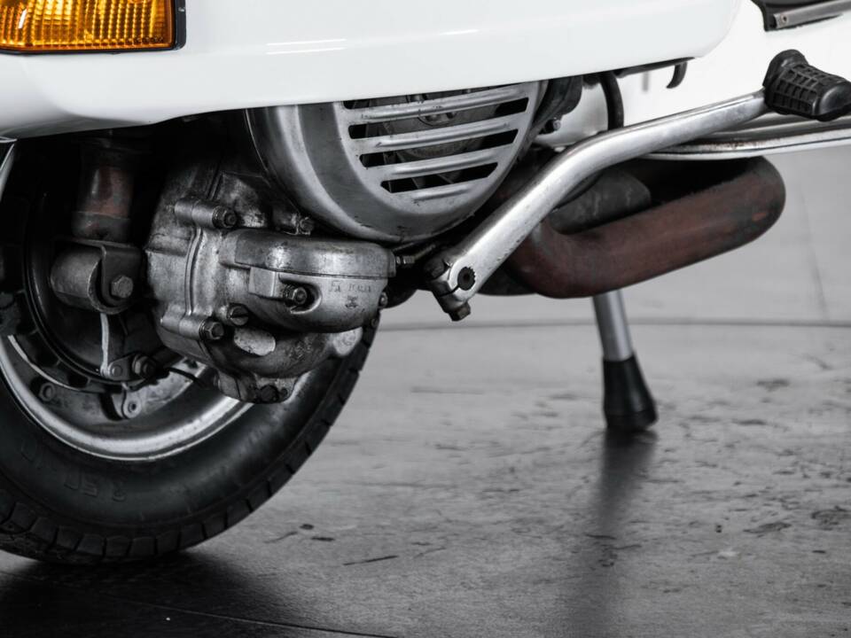 Image 22/50 of Piaggio DUMMY (1980)