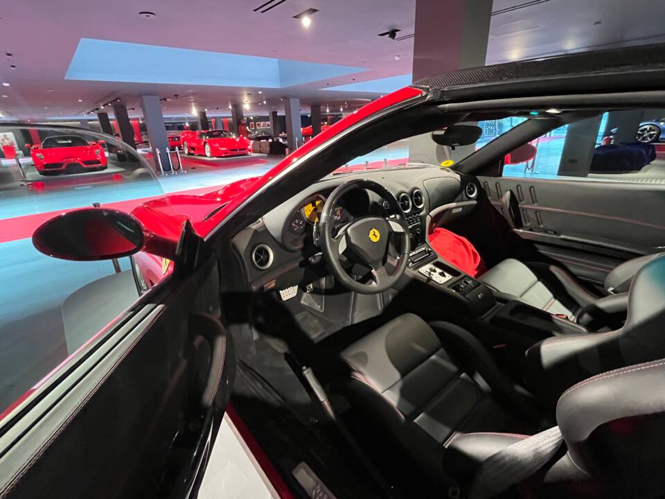Bild 4/4 von Ferrari 575 Superamerica F1 (2005)
