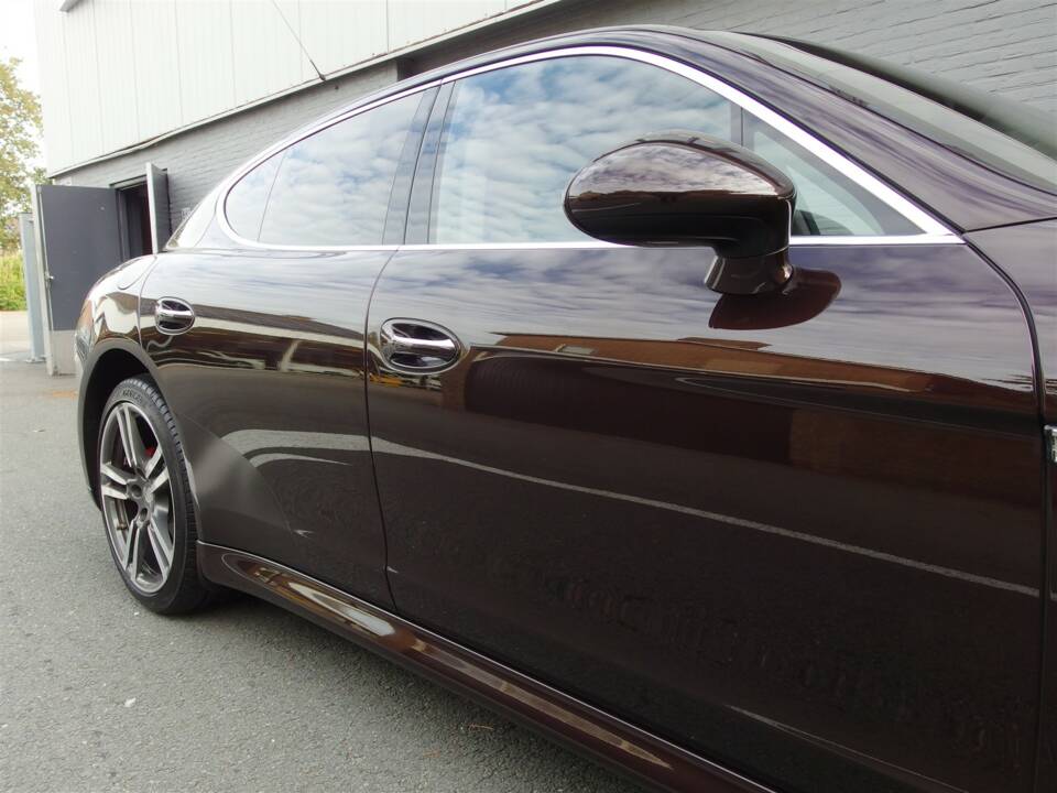 Bild 19/98 von Porsche Panamera Turbo (2009)