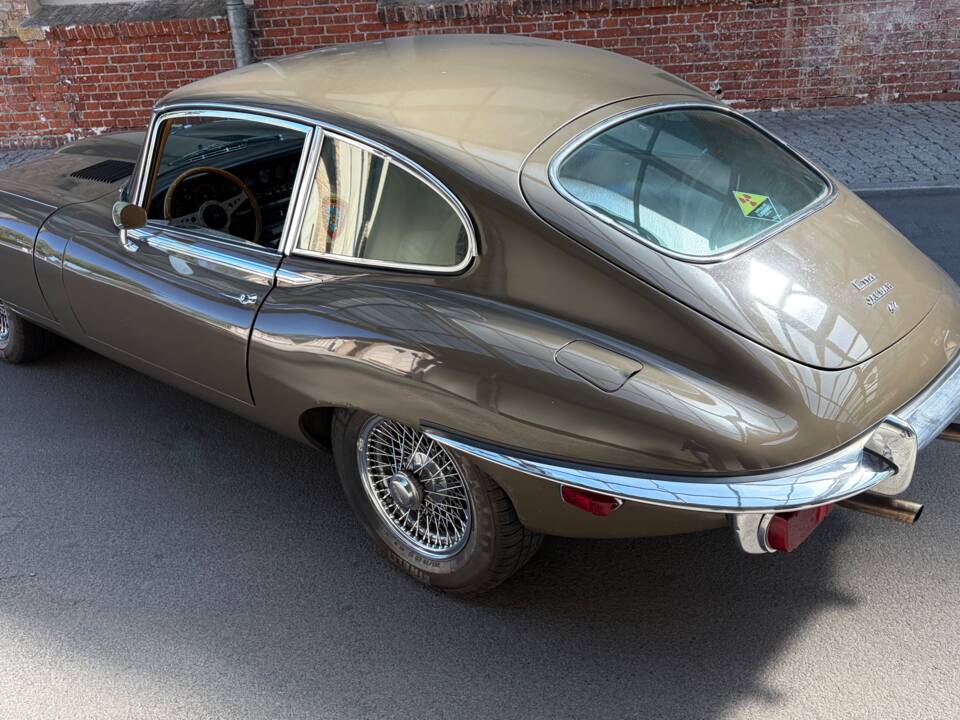 Image 33/81 de Jaguar Type E (2+2) (1969)