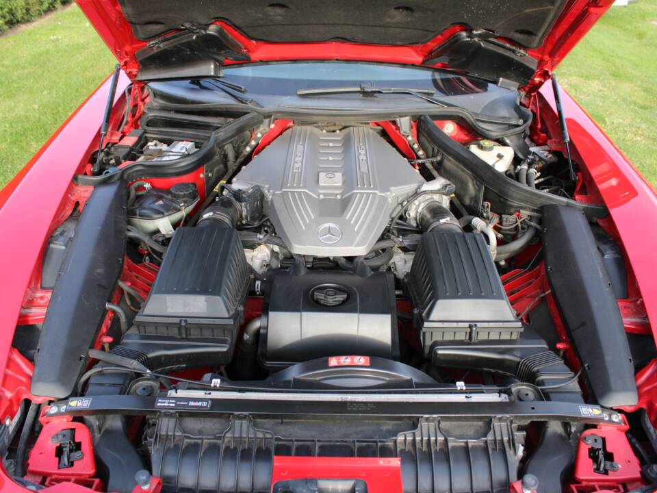 Image 54/57 of Mercedes-Benz SLS AMG (2010)
