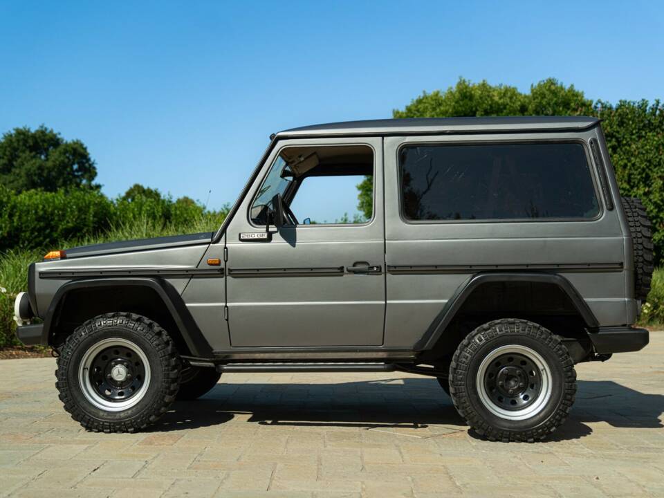 Image 13/50 de Mercedes-Benz 280 GE (SWB) (1981)