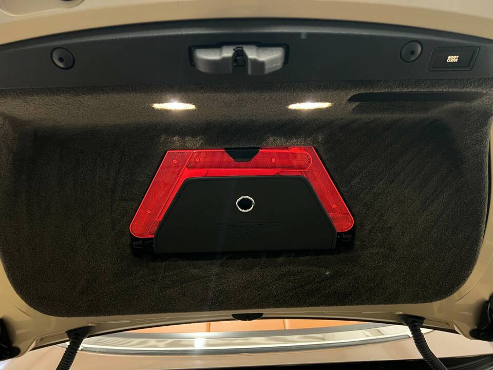 Bild 17/19 von Bentley Continental GTC W12 (2012)