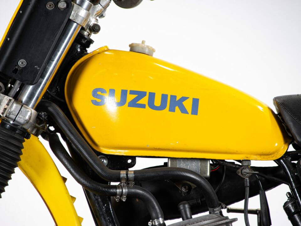 Image 19/50 of Suzuki RM 125 (1978)