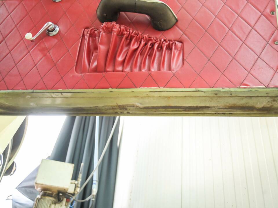 Image 44/50 of Borgward Isabella Coupe (1958)