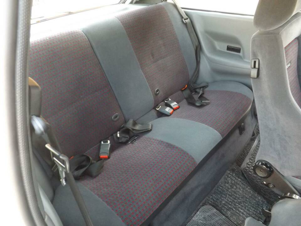 Bild 42/50 von Ford Escort turbo RS (1987)