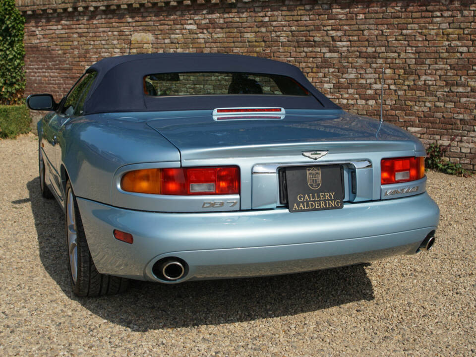 Afbeelding 46/50 van Aston Martin DB 7 Vantage Volante (2000)