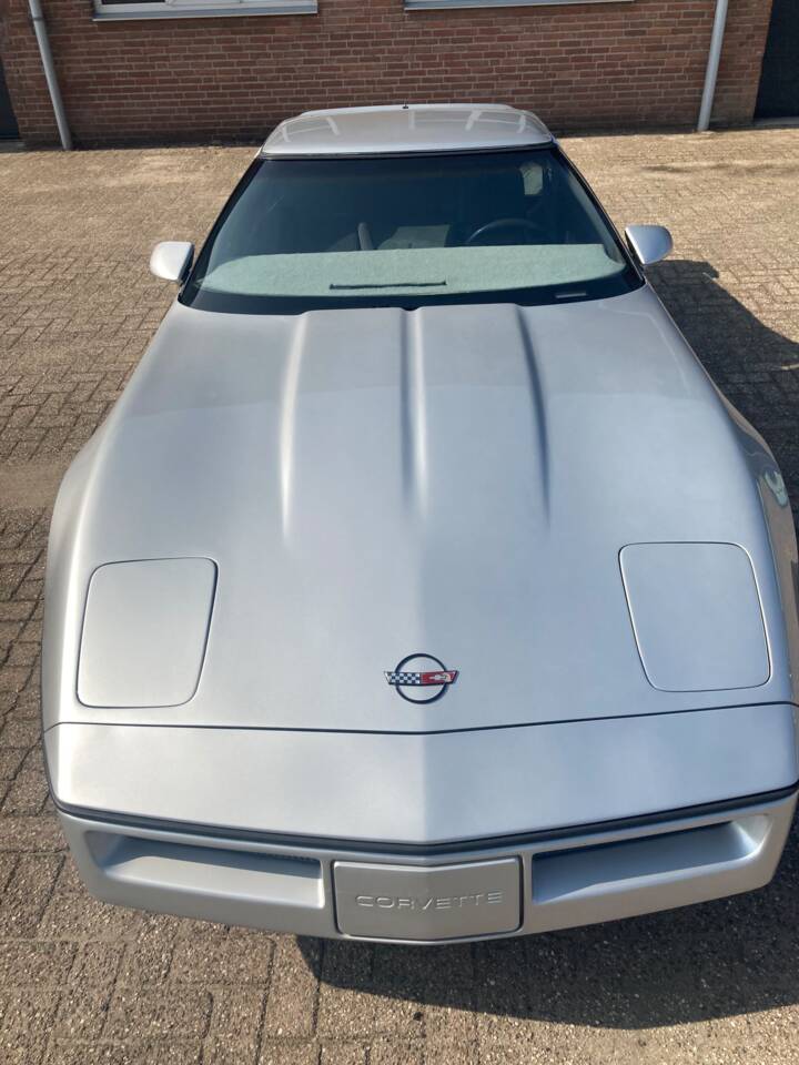 Image 7/33 of Chevrolet Corvette (1985)