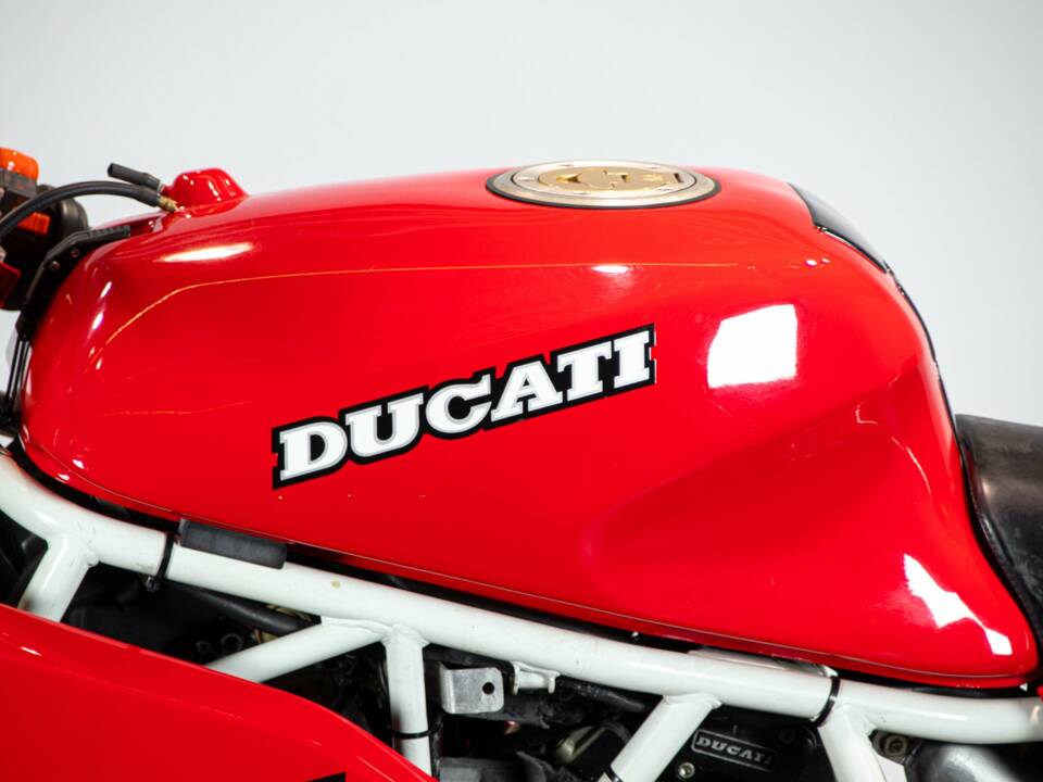 Imagen 16/50 de Ducati DUMMY (1991)