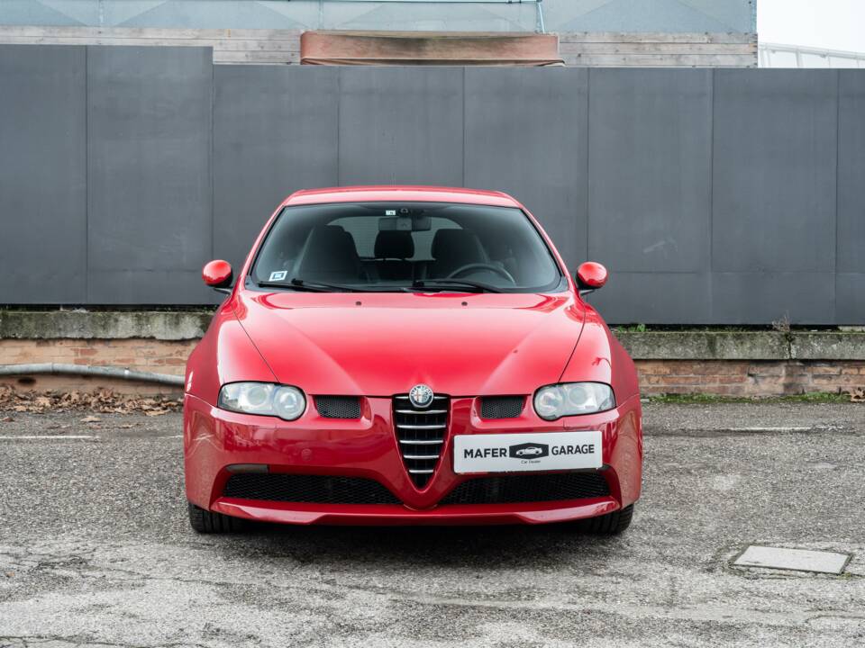 Immagine 1/15 di Alfa Romeo 147 3.2 GTA (2004)