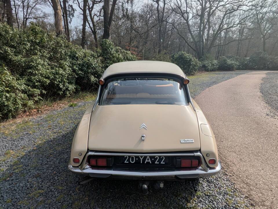 Image 5/31 of Citroën D Spécial (1974)