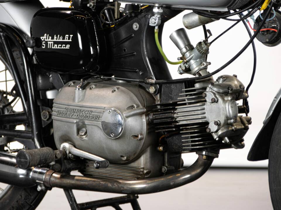 Immagine 28/50 di Cagiva DUMMY (1970)