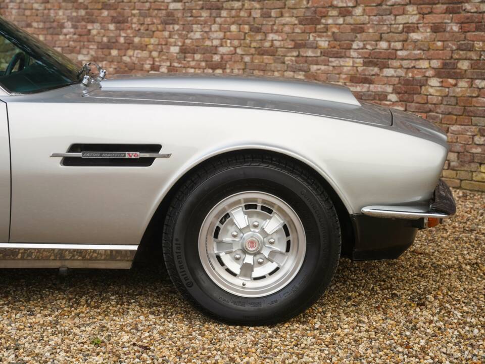 Afbeelding 25/50 van Aston Martin V8 (1974)