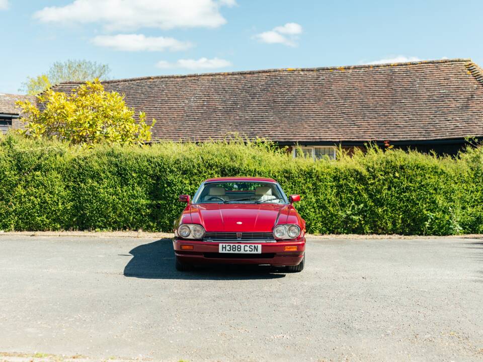 Image 42/50 of Jaguar XJR-S V12 Le Mans (1991)
