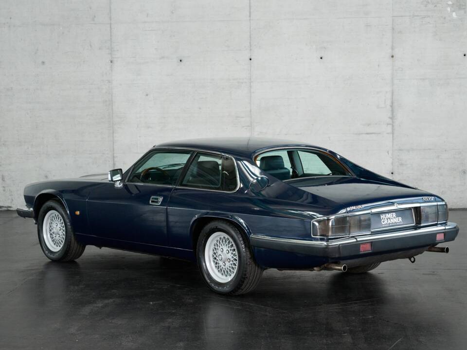 Image 14/50 of Jaguar XJS 5.3 V12 (1993)