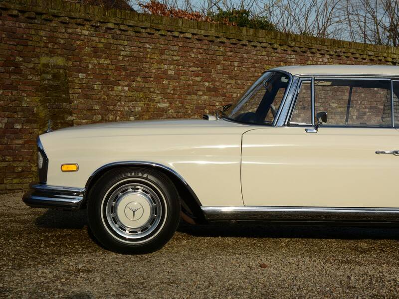 Bild 27/50 von Mercedes-Benz 280 SE 3,5 (1971)