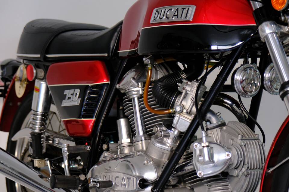 Immagine 20/96 di Ducati 750 GT (1974)