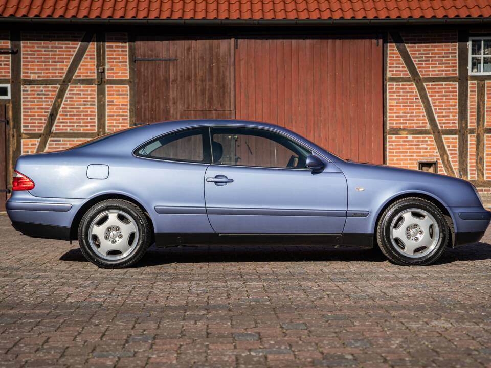 Bild 11/58 von Mercedes-Benz CLK 320 (1999)